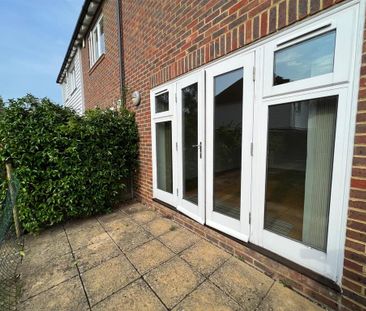 2 bedroom terraced house to rent - Photo 3
