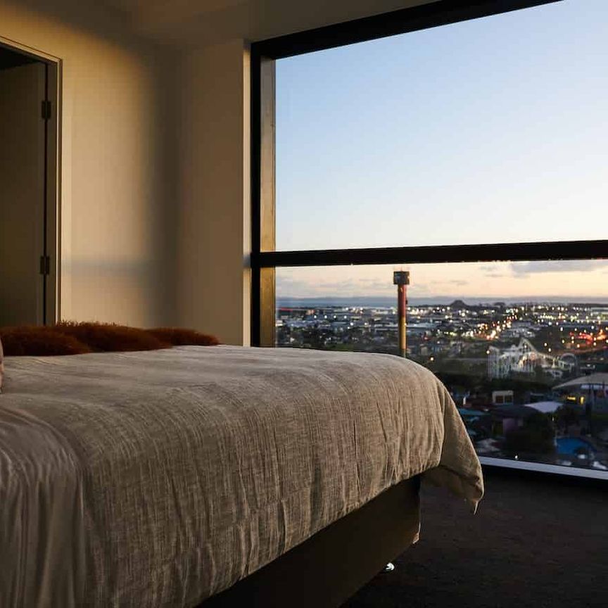 Beautiful 2 Bedroom 2-bathroom apartment in the heart of Manukau City - Photo 1