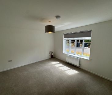 3 bedroom detached house to rent - Photo 3