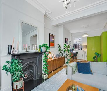 3 bedroom semi-detached house to rent - Photo 3