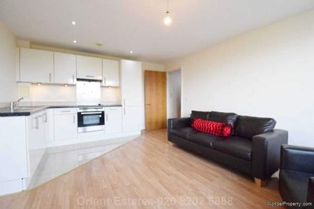 2 bedroom property to rent in London - Photo 4