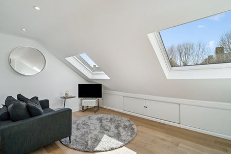 1 Bed Flat, Garratt Lane, SW18 - Photo 3