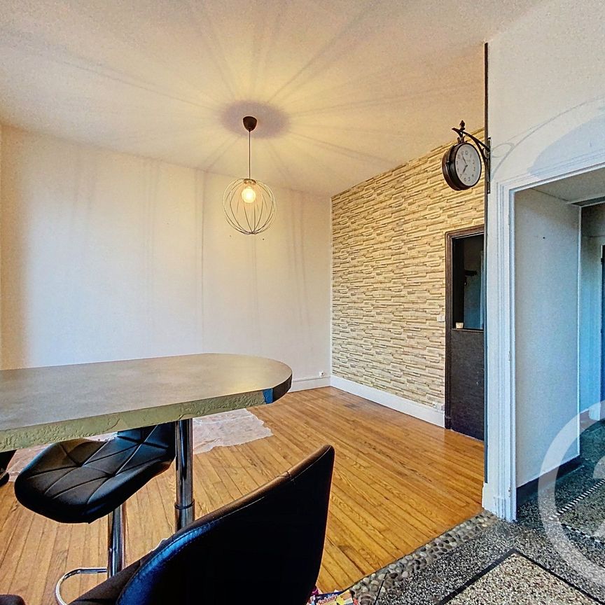 Location Appartement 2 pièces 45m² CLERMONT FERRAND 63000 - Photo 1