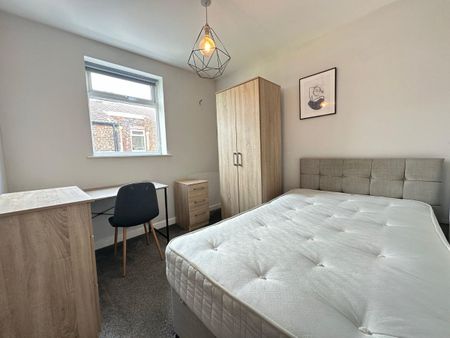 Adelaide Road, Kensington, Liverpool. - Photo 5