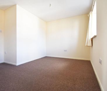 2 bedroom semi-detached house to rent - Photo 3