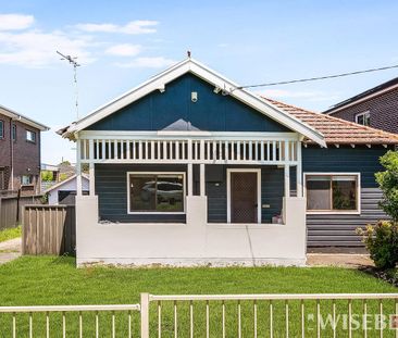 Family Home! - Photo 6