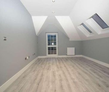 Kenley, CR8 - Photo 4