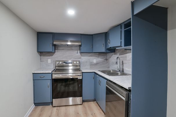 For Lease - 54 Dyer Crescent Unit# Lower, Bracebridge, Ontario - Photo 1