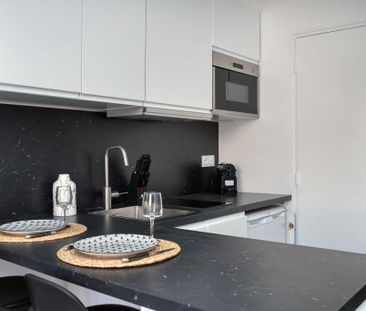 Location Appartement 1 pièce 20m² STE MAXIME 83120 - Photo 5