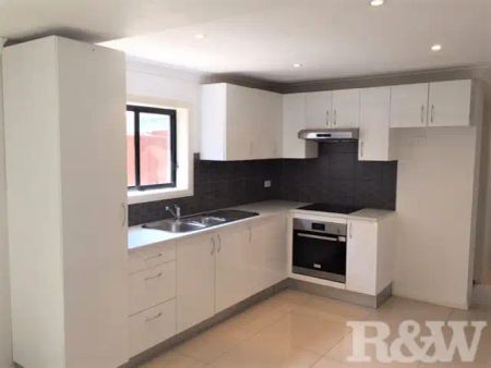 “Airconditioning and tiled floors!!” - Photo 2