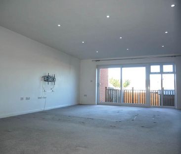 3 bedroom semi-detached house to rent - Photo 5