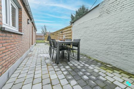 Charmante rijwoning met 3 slaapkamers in hartje Izegem - Photo 4