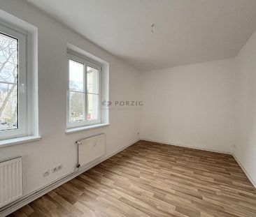 Sonnig. Hell. Perfekt für Singles – Wohnung mit Balkon - Photo 2