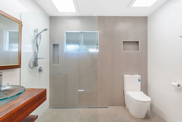 434 Anzac Avenue, Kippa-Ring QLD 4021 - House For Rent | Domain - Photo 1