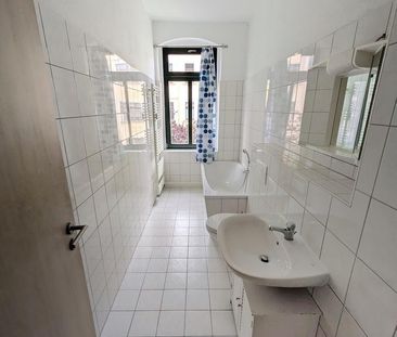 ++ wunderschöne 2-Raum Wohnung - mit Einbauküche - auf dem Brühl in... - Foto 1