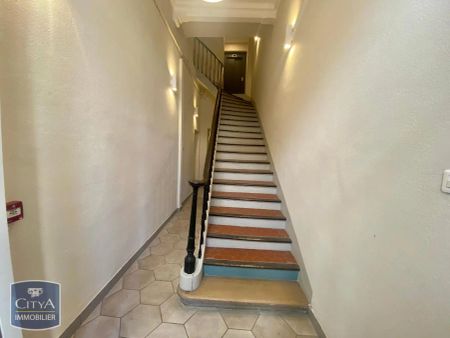 Appartement à louer 4 pièces 60.8m² - Photo 3