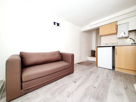 Studio to rent - Photo 3