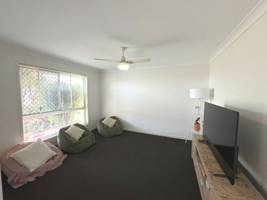 COASTAL COMFORT MEETS MODERN LIVING � SPACIOUS FAMILY HOME IN BARGARA - Photo 1