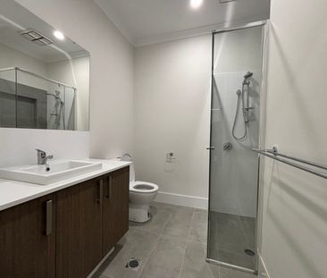 Modern, 3-Bedroom Villa in a Prime Location - Photo 6