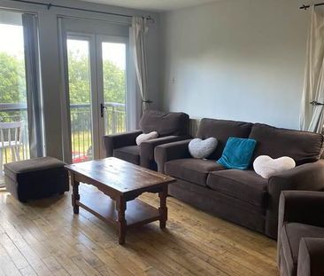 38 Cromwell Court, 110 Cromwell Road ( Only Available Short Term), ... - Photo 1