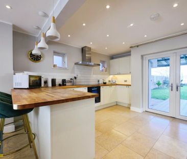 3 bedroom detached house to rent - Photo 5