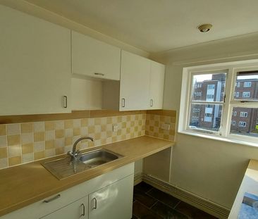 Flat to rent on - Photo 4