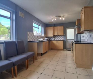 3 bedroom semi-detached house to rent - Photo 6