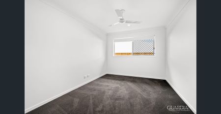 MODERN 4 BEDROOM NEW BUILD - Photo 5