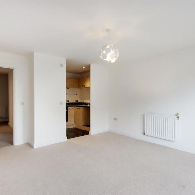 2 Bed Flat, William Court, SE25 - Photo 1
