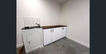 Modern Comfort With Flexible Living. - Photo 3