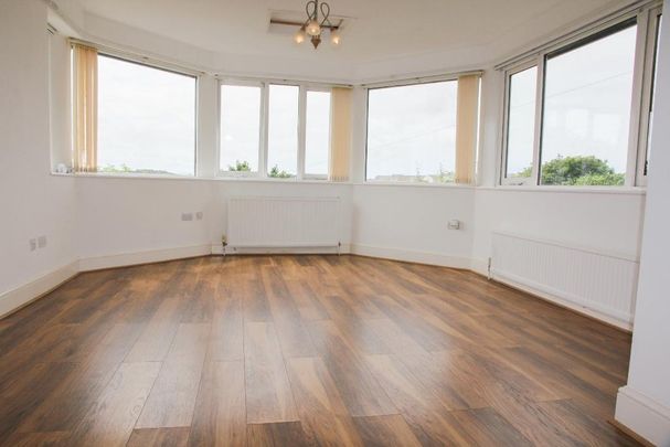 5 bedroom detached house to rent - Photo 1