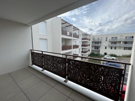 Location Appartement 2 pièces 46m² RODEZ 12000 - Photo 5