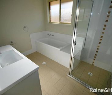 Neat & Tidy - Photo 6