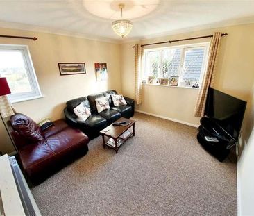 Lovell Court, Irthlingborough, Northants, NN9 - Photo 1