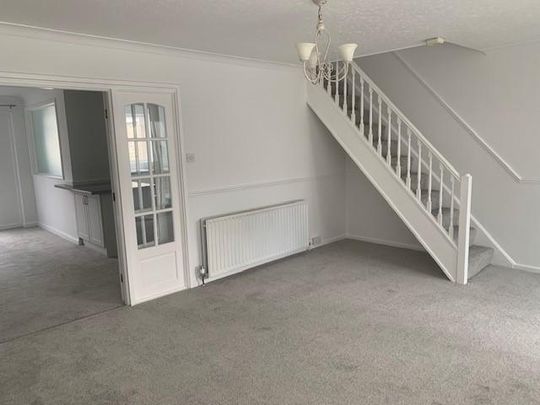 3 bedroom detached house to rent - Photo 1