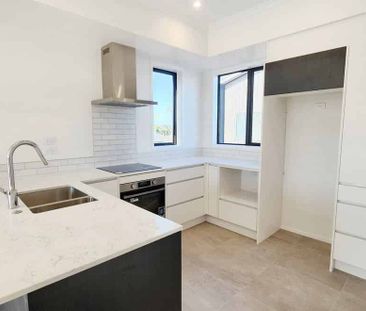 Westgate, 2 bedrooms, $650 - Photo 4