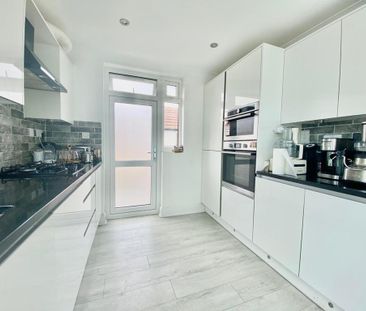 3 bedroom bungalow to rent - Photo 3