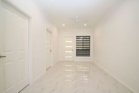 Brand New Two Bedroom Granny Flat with Water Included - Photo 4