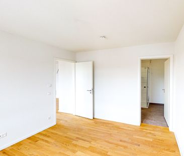 Hoch hinaus! Großzügige 4-Zimmer-Wohnung mit Dachterrasse - Photo 4