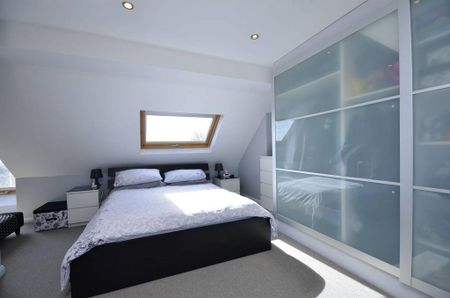 4 bedroom terraced house to rent - Photo 3