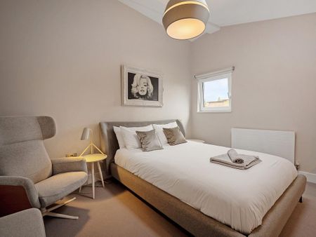 4 bedroom townhouse to rent - Photo 5