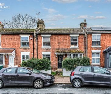 4 bedroom terraced house to rent - Photo 1