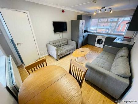 5 bedroom property to rent in Nottingham - Photo 3