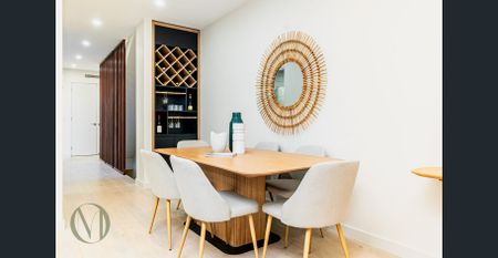 New Luxury 5-Bedroom Duplex – Premium Living on the West Ryde Border - Photo 3