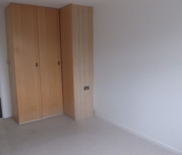 2 bedroom Apartment - Yarmouth Road, Stevenage - Photo 6