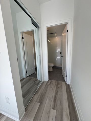 For Lease - 3250 Carding Mill Trail Unit# 530, Oakville, Ontario - Photo 4