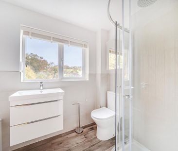 3 bedroom end of terrace house to rent - Photo 1