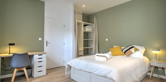 Chambre meublée + SDB privative dans résidence centre-ville - Photo 2