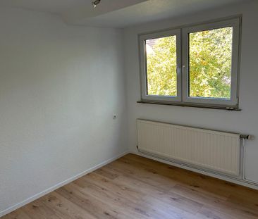 Wohnen unter dem Dach, ruhig und zentral - Photo 4