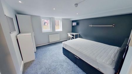 4 bedroom house to rent - Photo 3